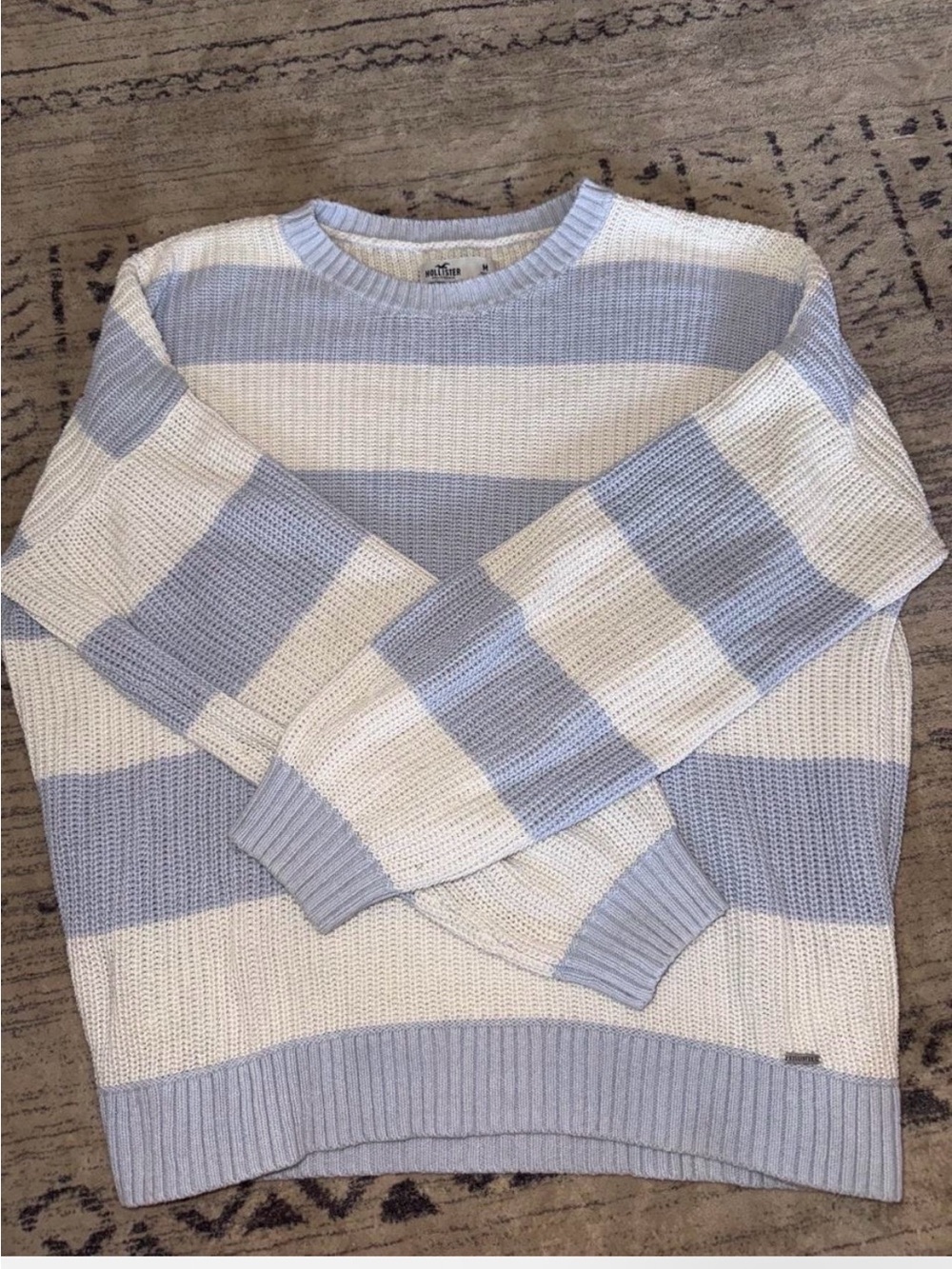 🌸Hollister periwinkle blue and white horizontal striped knit crewneck sweater XS - Picture 2 of 9